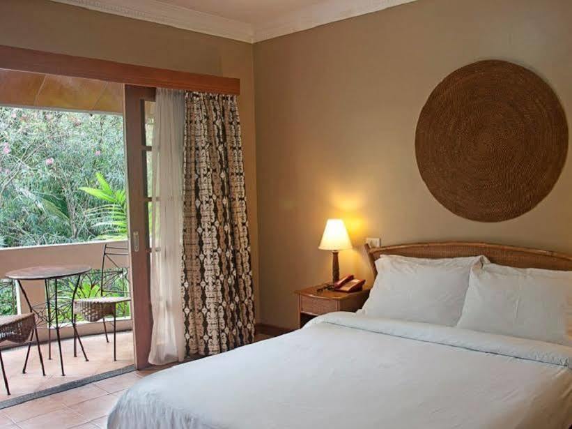 Elsalvador Beach Resort Maslog  Esterno foto